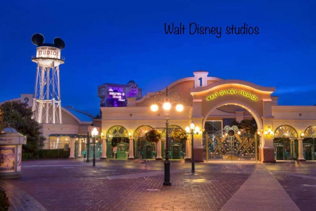 Studio 2 Adultes 2 Enfants Parcs Disneyland Paris モンテヴラン エクステリア 写真
